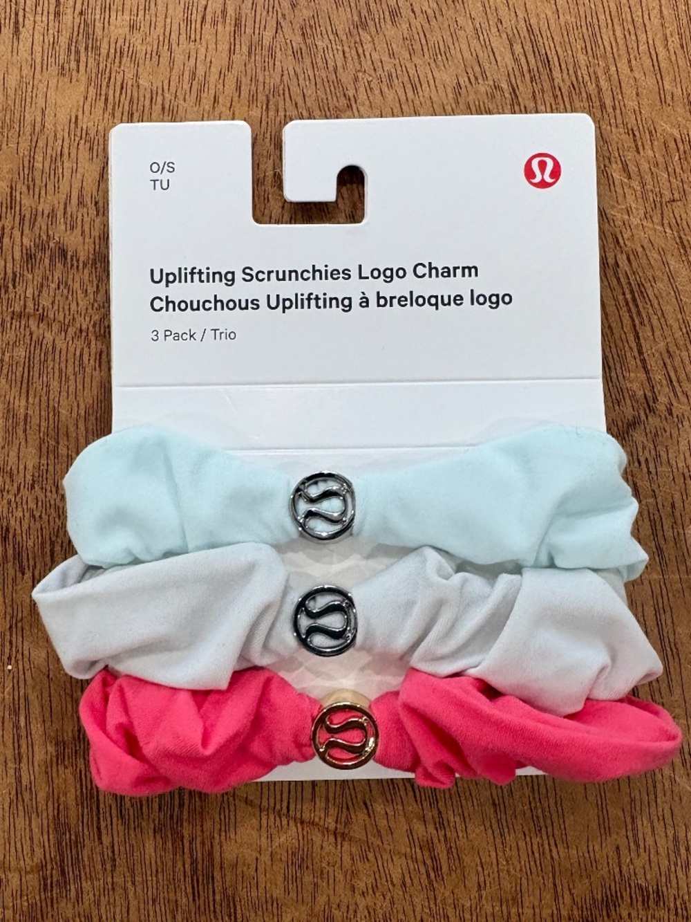 Lululemon Uplifting Scrunchie Logo charm 3 pack